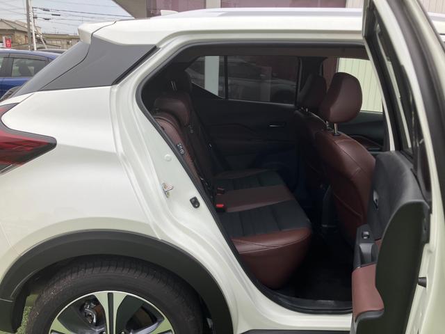 NISSAN KICKS X TWO TONE INTERIOR EDITION
