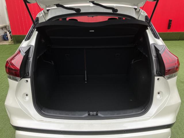 NISSAN KICKS X TWO TONE INTERIOR EDITION