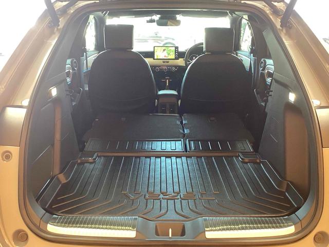 HONDA VEZEL E:HEV Z PLAY PACKAGE