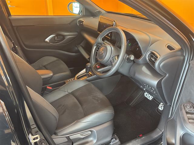 TOYOTA YARIS CROSS HYBRID GR SPORT