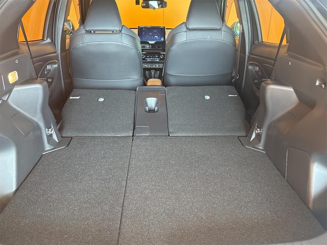 TOYOTA YARIS CROSS HYBRID GR SPORT