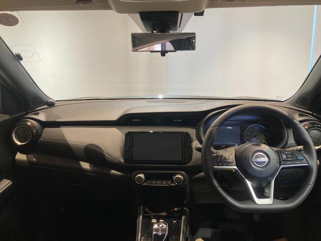 2025 NISSAN KICKS X