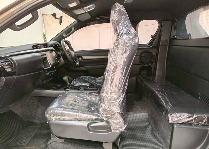 2023 TOYOTA Hilux SMART CAB 2.8 4WD AT Bronze