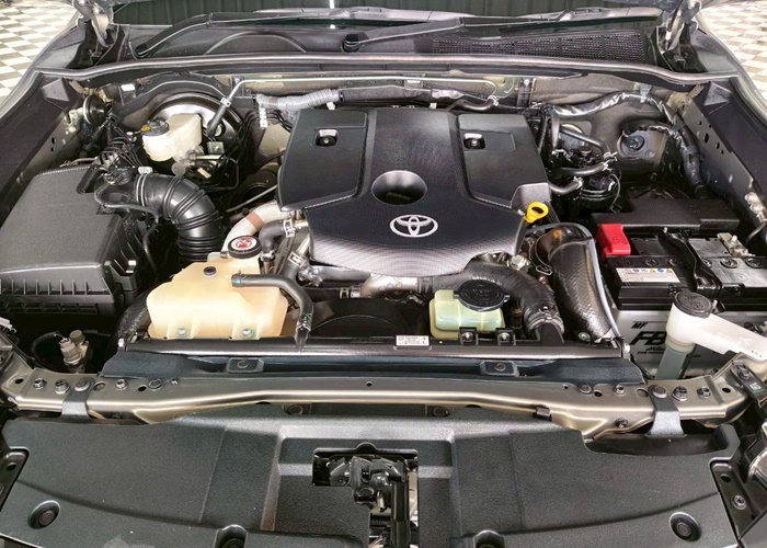 2023 TOYOTA Hilux SMART CAB 2.8 4WD AT Bronze