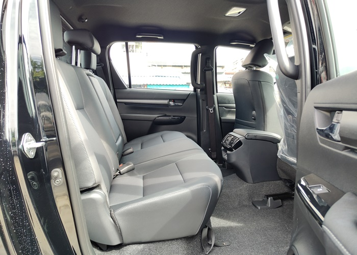 2026 TOYOTA Hilux DOUBLE CAB