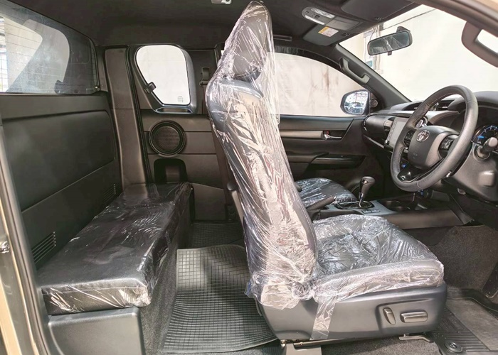 2023 TOYOTA Hilux SMART CAB 2.8 4WD AT Bronze