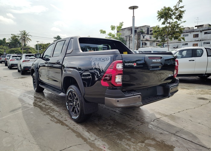 2026 TOYOTA Hilux DOUBLE CAB