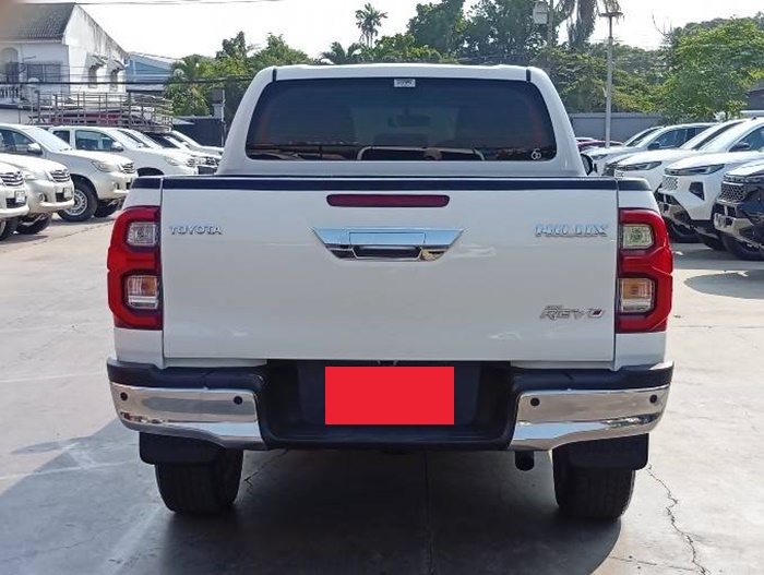 2025 TOYOTA Hilux DOUBLE CAB 2.4 2WD AT White