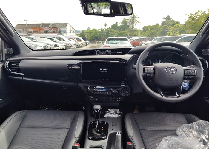 2026 TOYOTA Hilux DOUBLE CAB