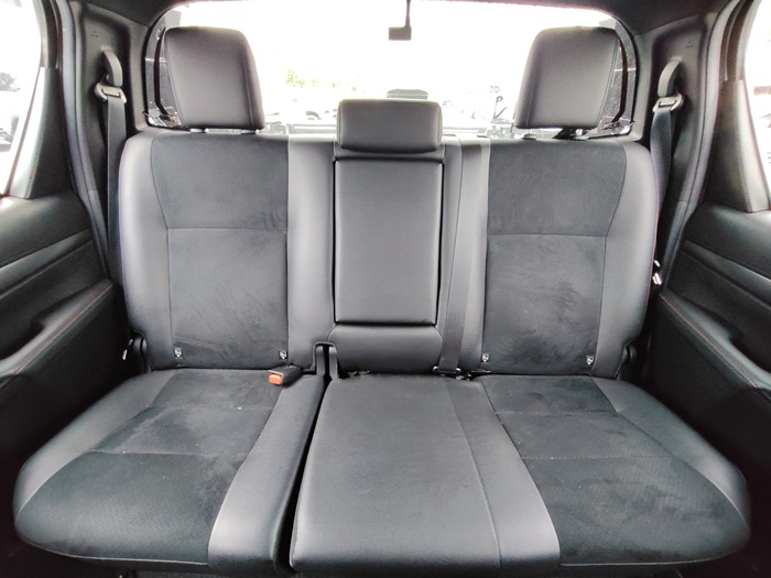 2023 TOYOTA Hilux DOUBLE CAB 2.8 4WD AT White
