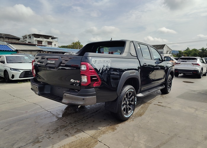 2026 TOYOTA Hilux DOUBLE CAB