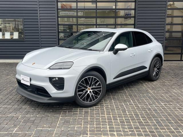PORSCHE MACAN ELECTRIC MACAN SUNROOF