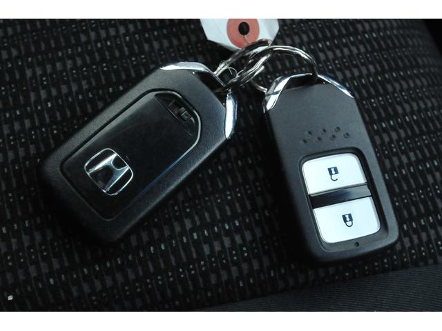 HONDA FIT 13G F PACKAGE COMFORT EDITION