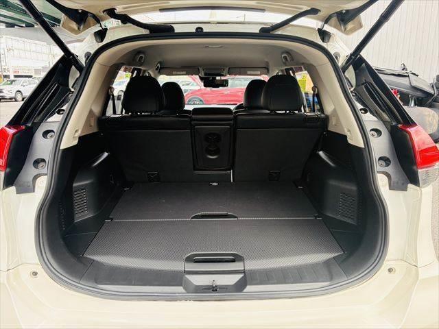 NISSAN X-TRAIL 20XI