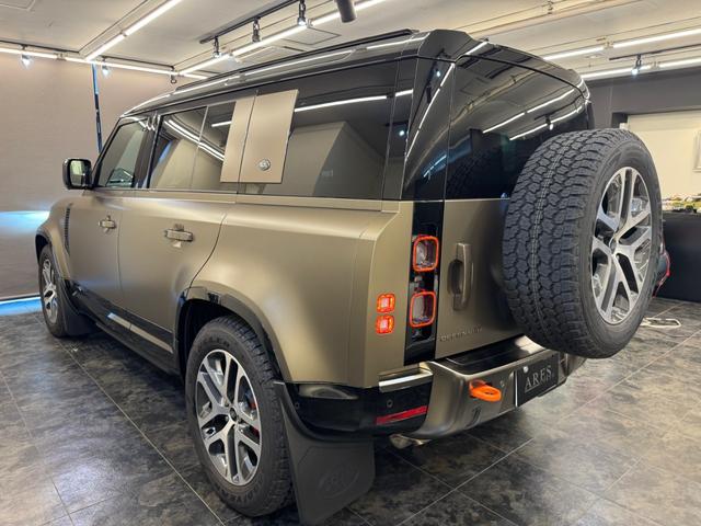 LAND ROVER DEFENDER 110X D300