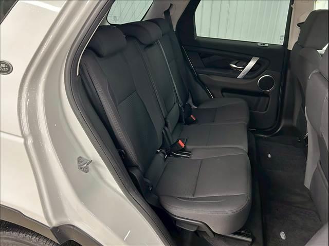 LAND ROVER DISCOVERY SPORT BASE GRADE 180PS