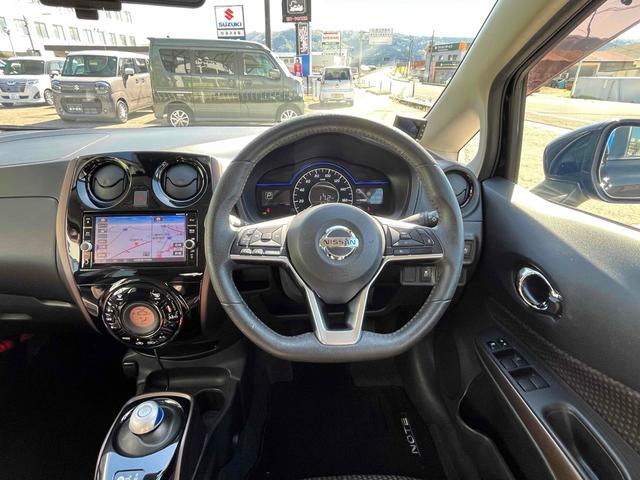 NISSAN NOTE E-POWER MEDALIST FOUR