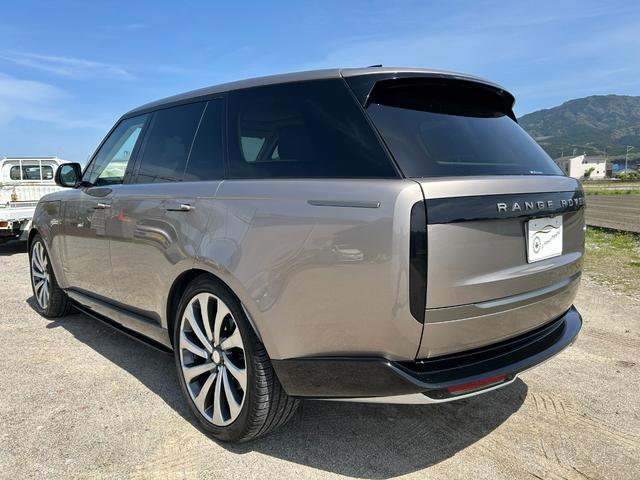 LAND ROVER RANGE ROVER HSE D300 STANDARD WHEELBASE