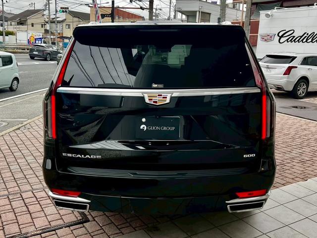 CADILLAC CADILLAC ESCALADE PLATINUM