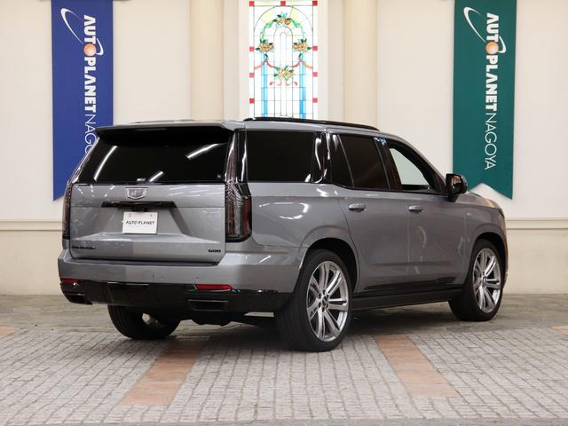 CADILLAC CADILLAC ESCALADE SPORT