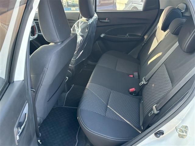 SUZUKI SWIFT RST