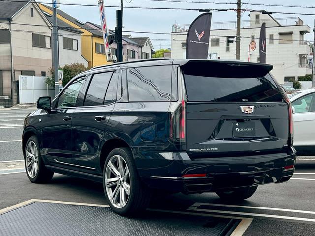 CADILLAC CADILLAC ESCALADE SPORT