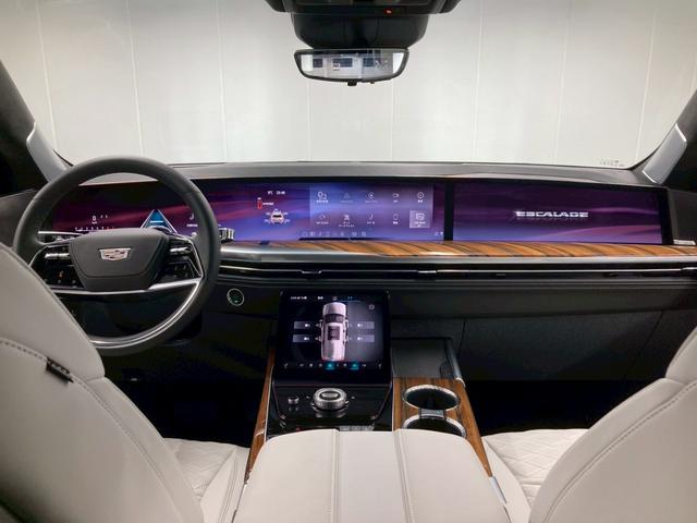 CADILLAC CADILLAC ESCALADE SPORT