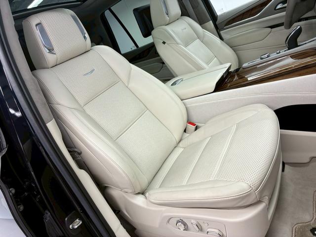 CADILLAC CADILLAC ESCALADE SPORT