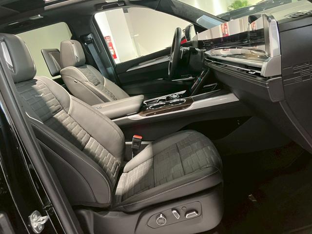 CADILLAC CADILLAC ESCALADE SPORT