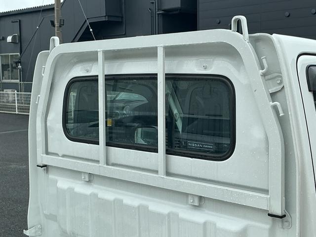 NISSAN CLIPPER TRUCK DX