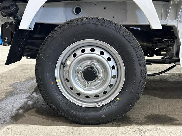 NISSAN CLIPPER TRUCK DX