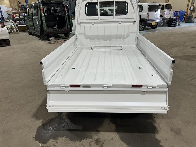 NISSAN CLIPPER TRUCK DX