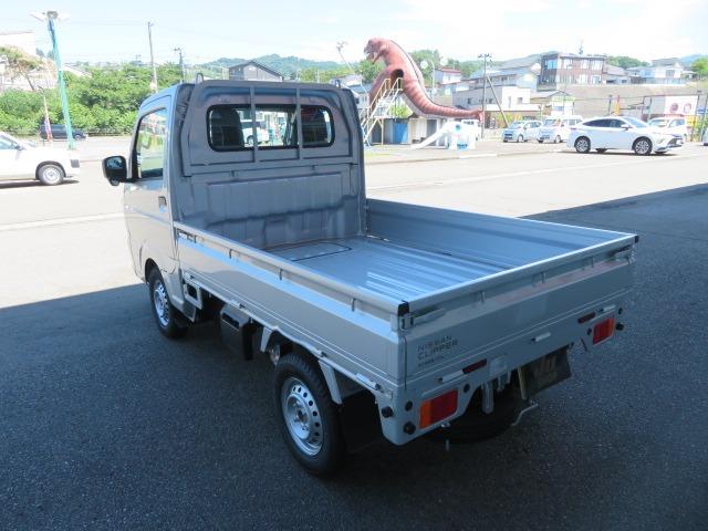 NISSAN CLIPPER TRUCK DX