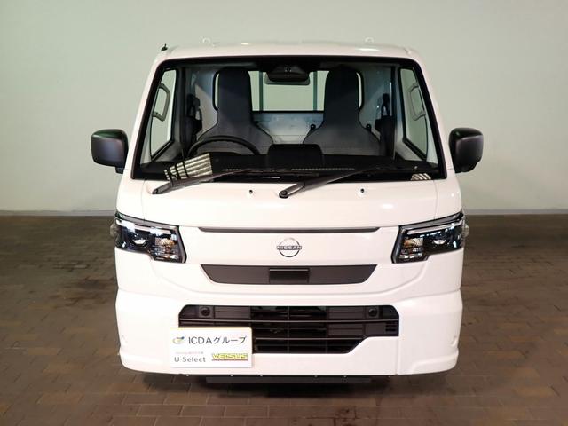 NISSAN CLIPPER TRUCK DX