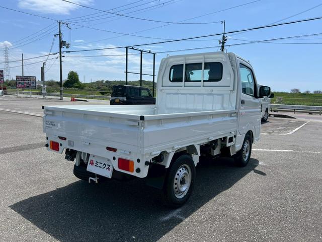 NISSAN CLIPPER TRUCK DX