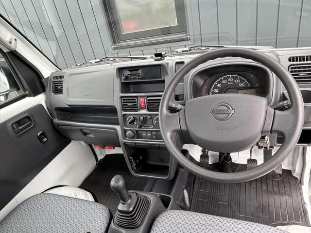 NISSAN CLIPPER TRUCK DX