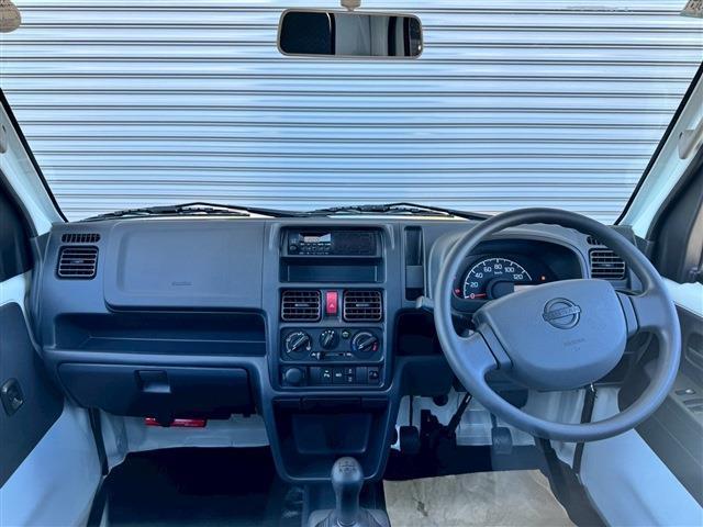 NISSAN CLIPPER TRUCK DX