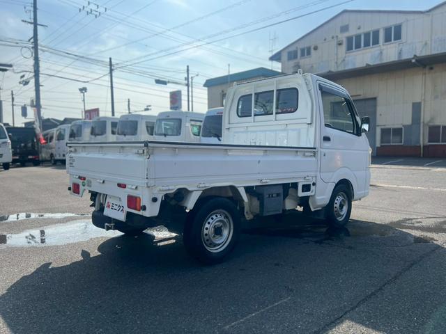 NISSAN CLIPPER TRUCK