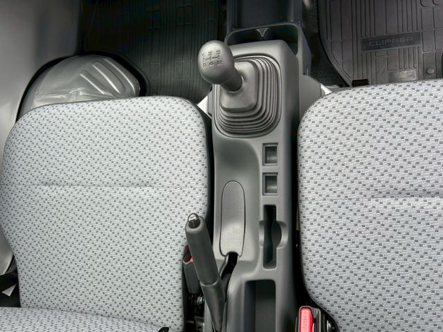 NISSAN CLIPPER TRUCK DX