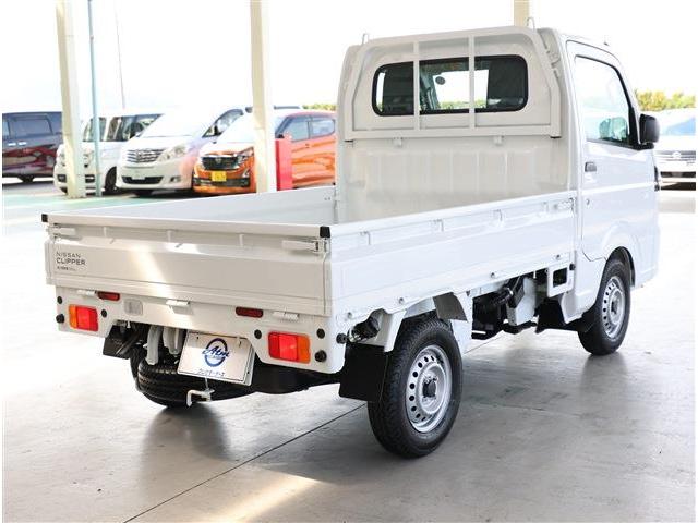 NISSAN CLIPPER TRUCK DX