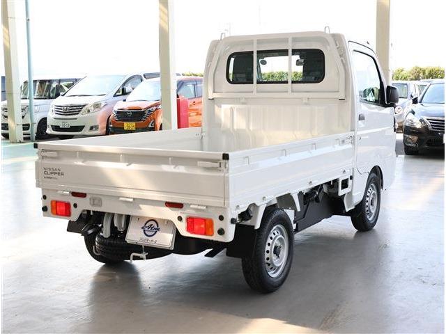 NISSAN CLIPPER TRUCK DX