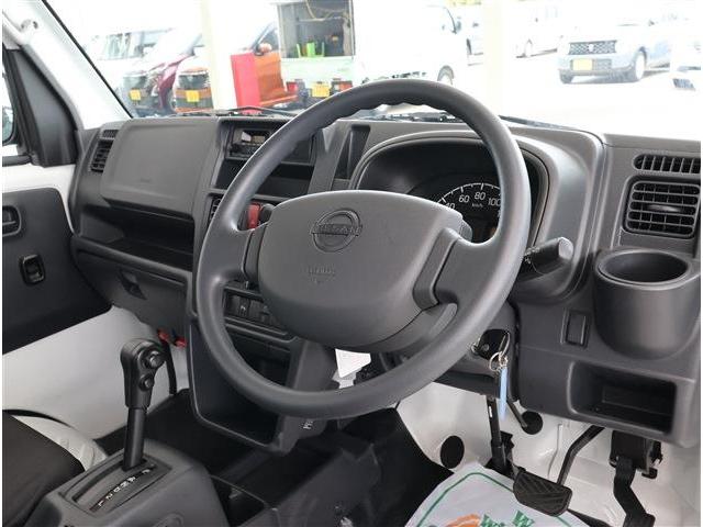 NISSAN CLIPPER TRUCK DX