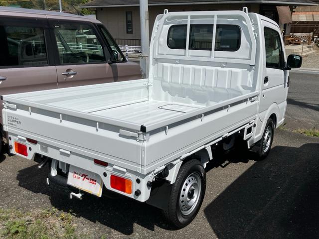 NISSAN CLIPPER TRUCK DX