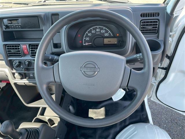 NISSAN CLIPPER TRUCK DX
