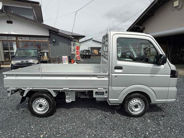 NISSAN CLIPPER TRUCK DX