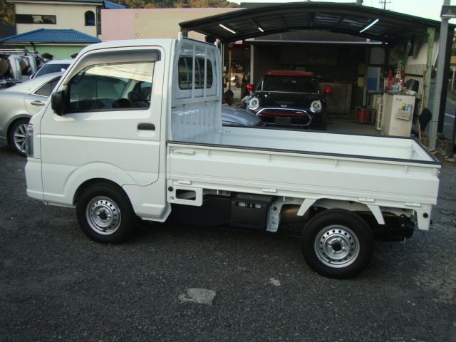 NISSAN CLIPPER TRUCK DX