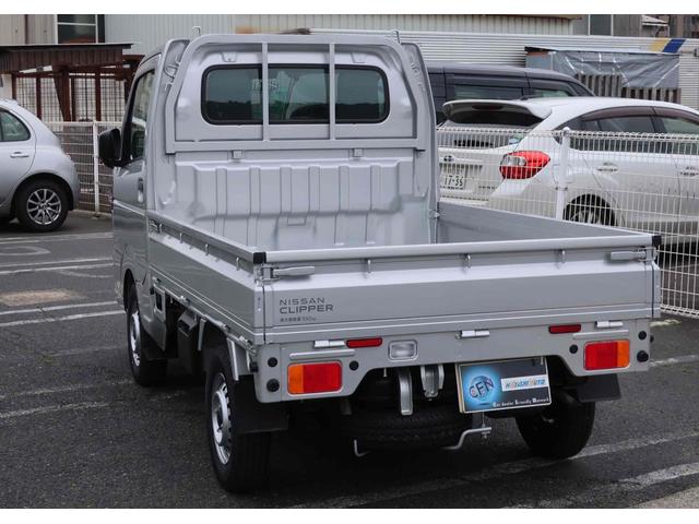 NISSAN CLIPPER TRUCK DX