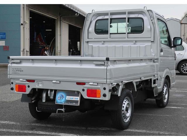 NISSAN CLIPPER TRUCK DX