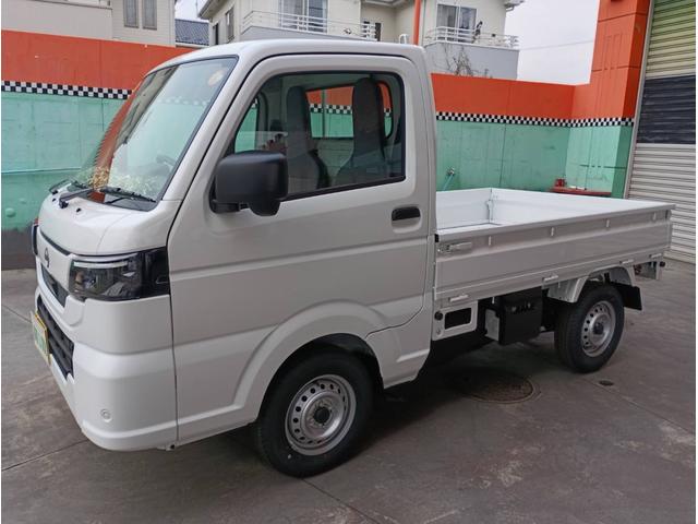 NISSAN CLIPPER TRUCK DX