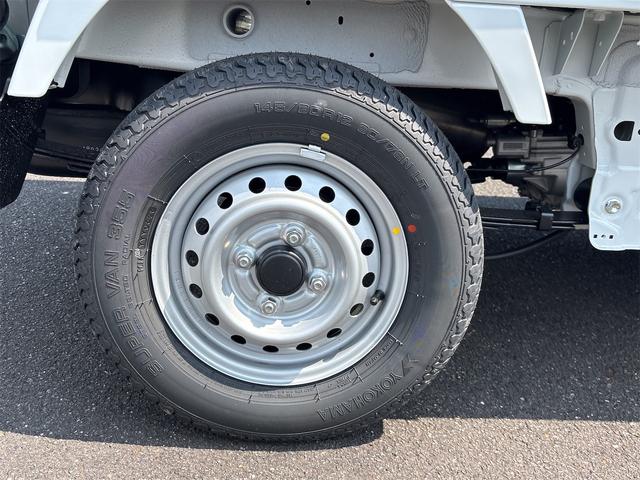 NISSAN CLIPPER TRUCK DX